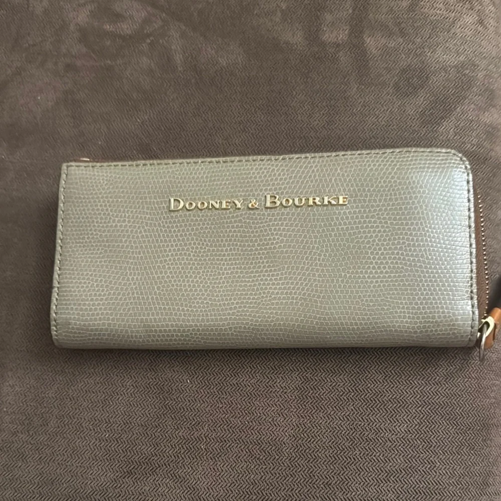 Dooney & Bourke Gray Zip Around Continental Wallet